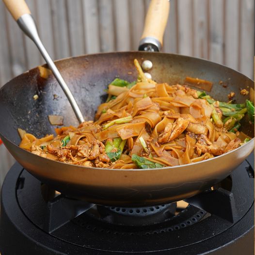 Pad see Ew - HOT WOK
