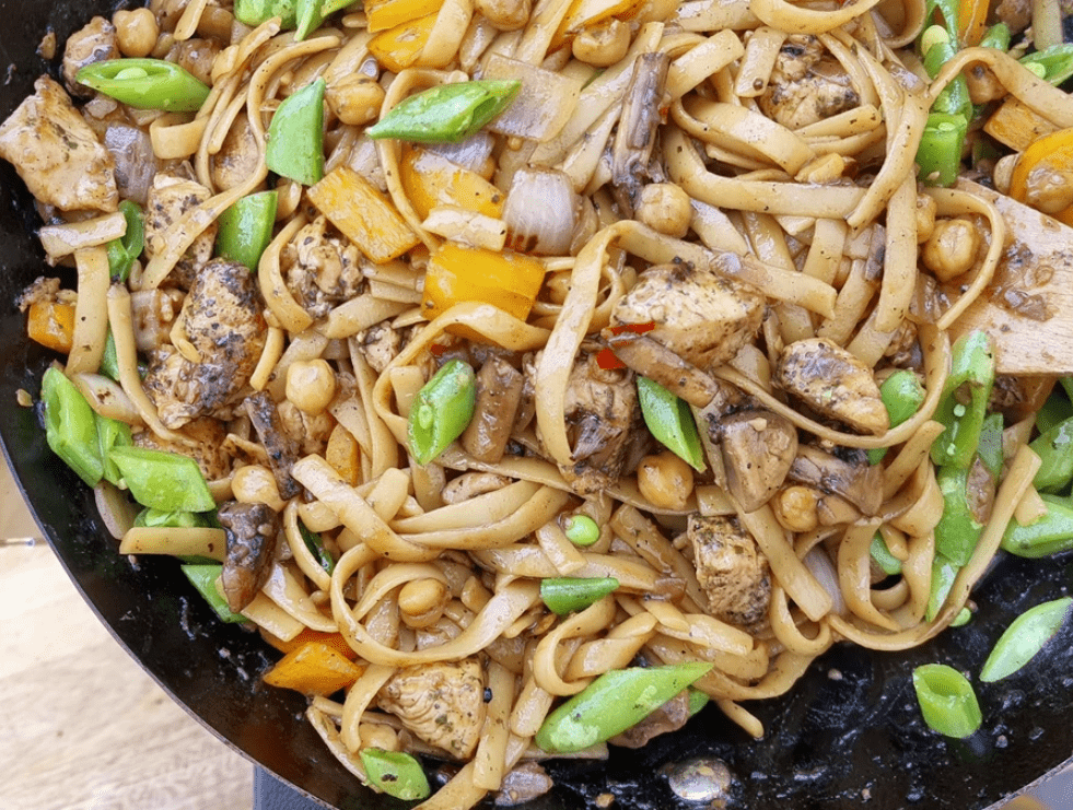 Chicken with vegetables - HOT WOK