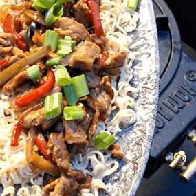 Spicy Pork Tenderloin with Noodles - HOT WOK