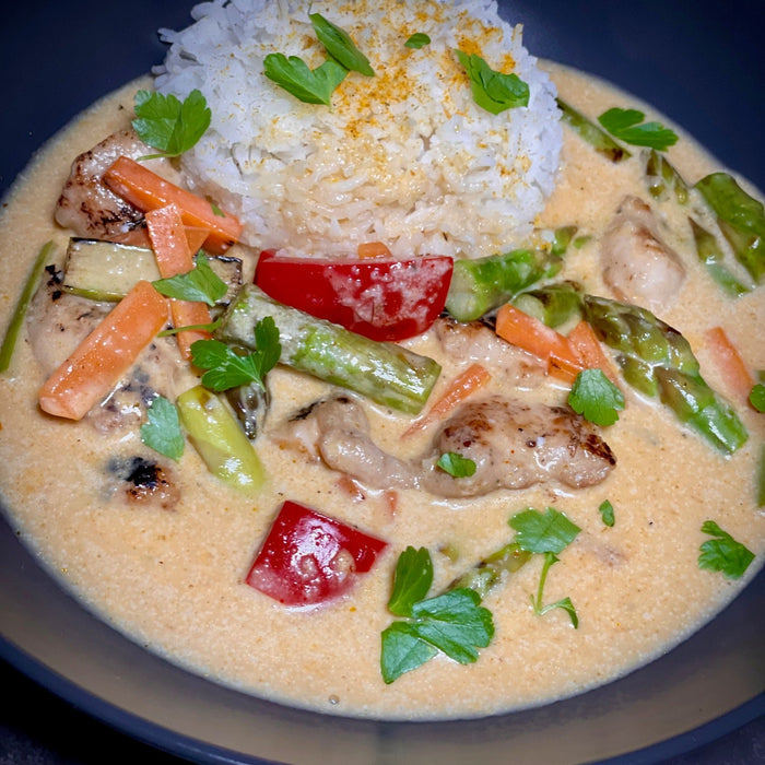 Yellow Chicken Vegetable Curry - HOT WOK